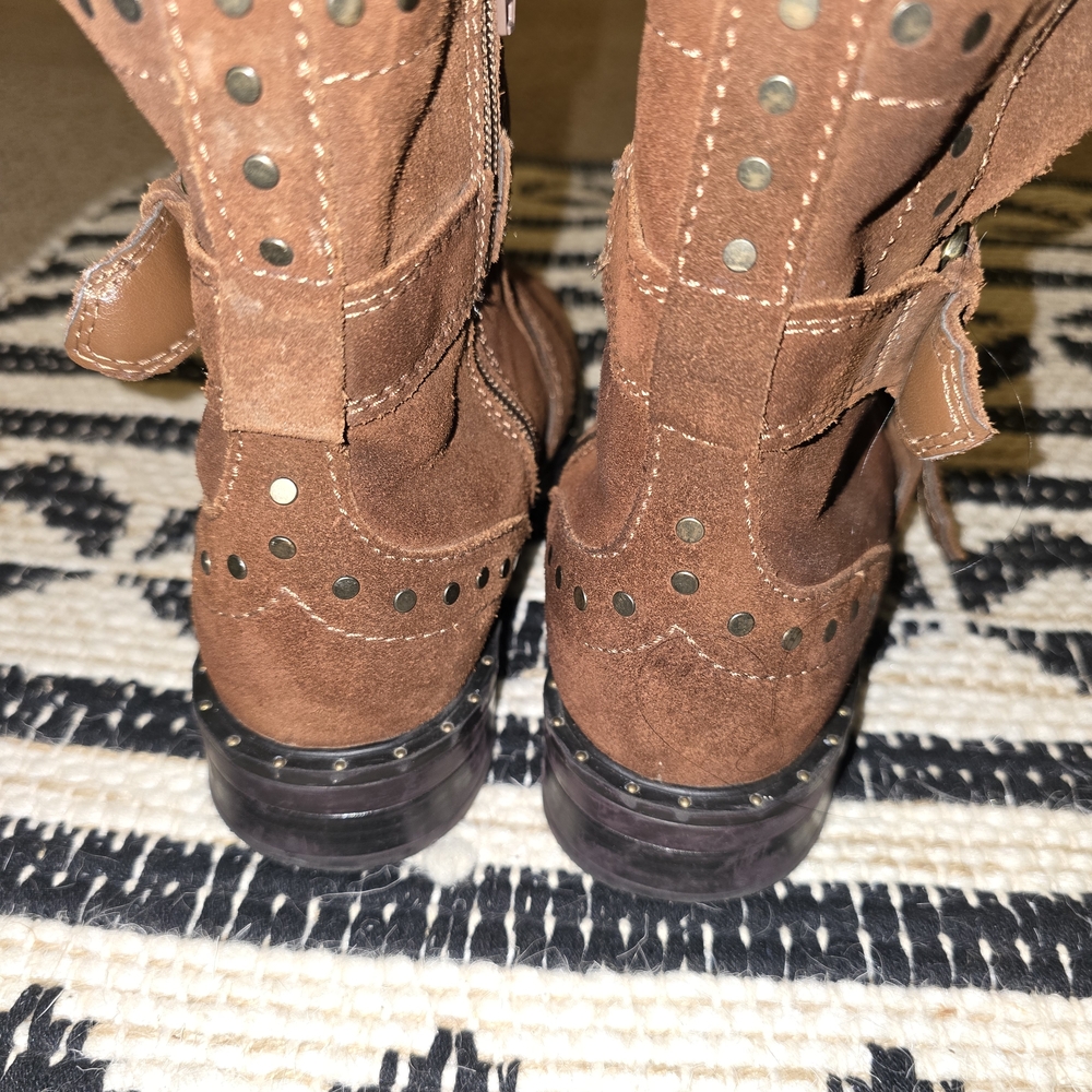 STEVE by Steve Madden Women's ZEPHYR Suede Studded Booties size: 7 - Picture 2 of 6